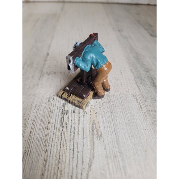 Lemax in the stocks Guillotine spooky town Halloween - Picture 5 of 6